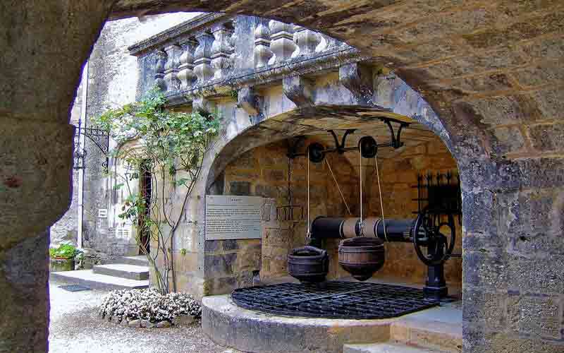 Puits du château de Fénelon