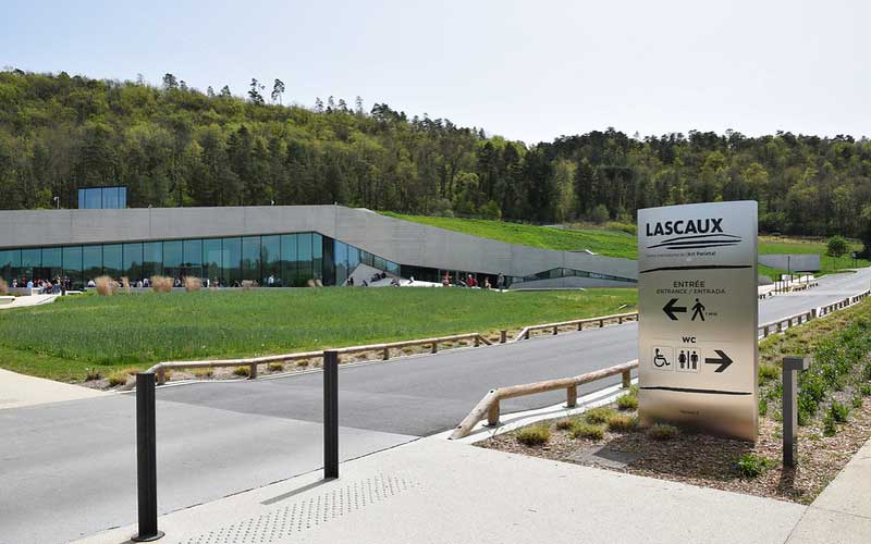 Bâtiment de Lascaux 4