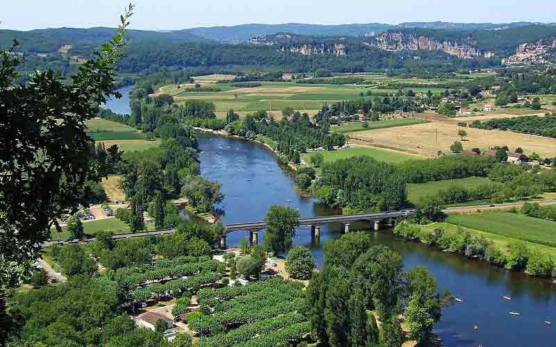 Panorama sur la Dordogne depuis Domme